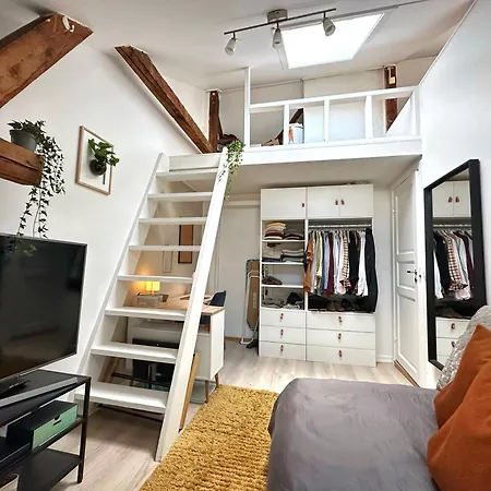 Chic Floor Loft - Perfect Location Daire